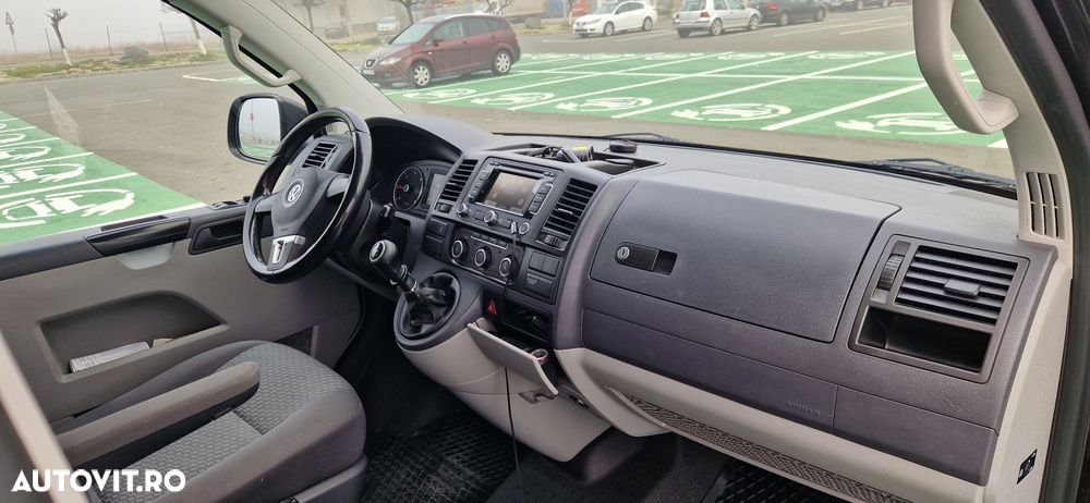 Volkswagen Multivan - 8