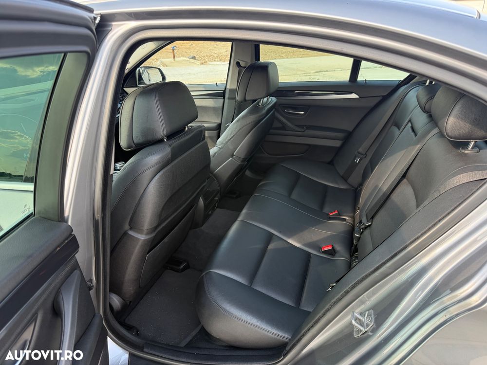 BMW Seria 5 525d xDrive AT - 6