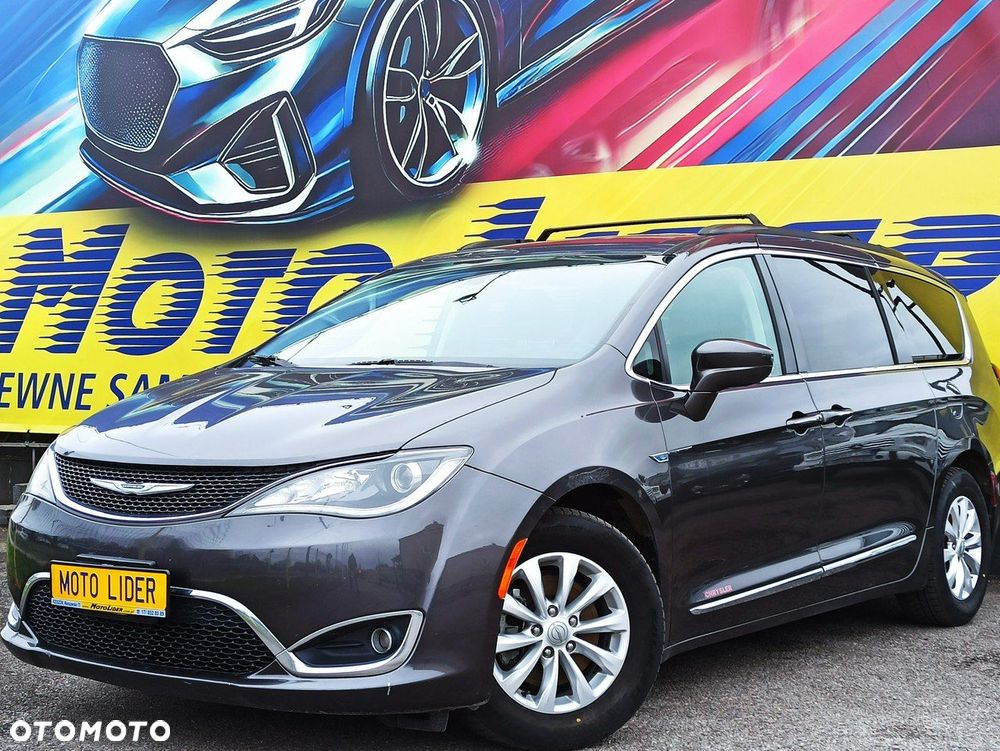 Chrysler Pacifica - 3