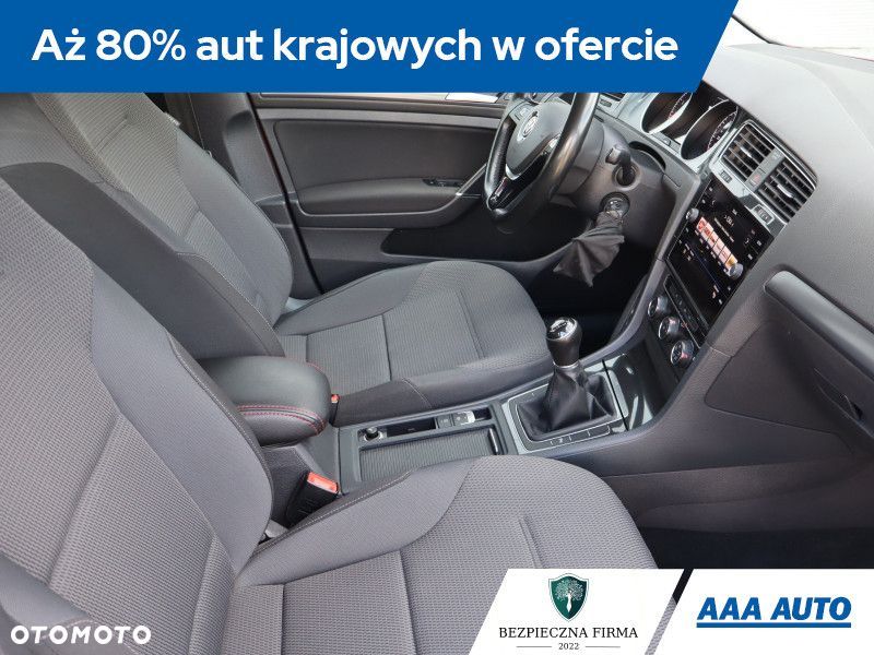 Volkswagen Golf Variant - 11