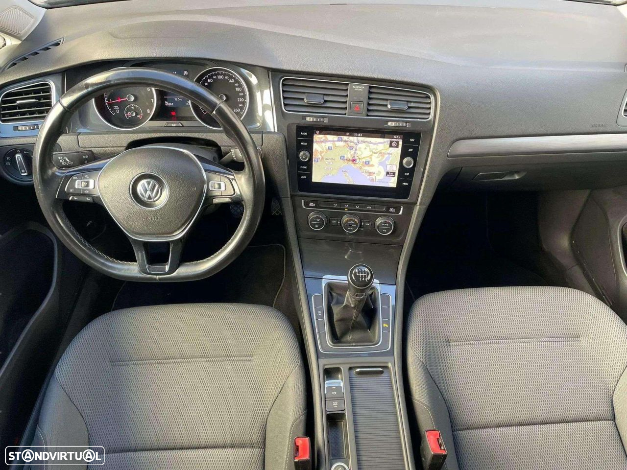 VW Golf Variant 1.0 TSI Confortline - 11