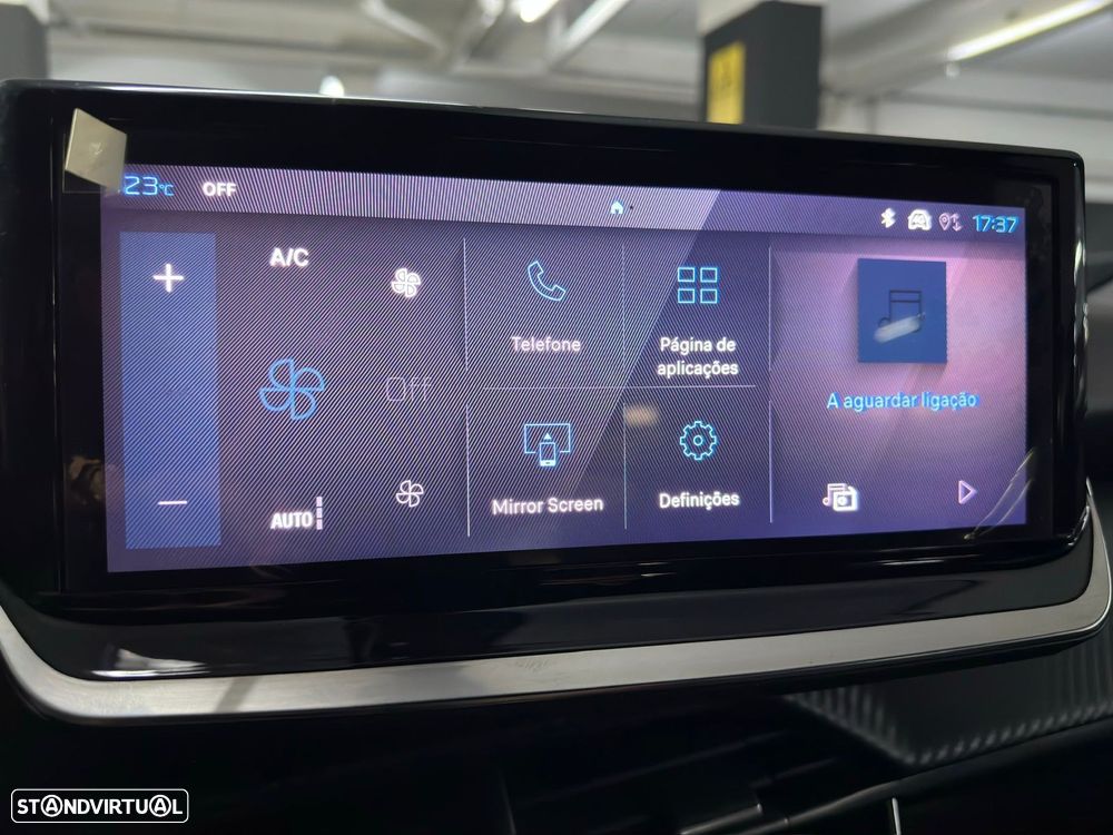 Peugeot 2008 1.2 PureTech Allure Pack EAT8 - 23