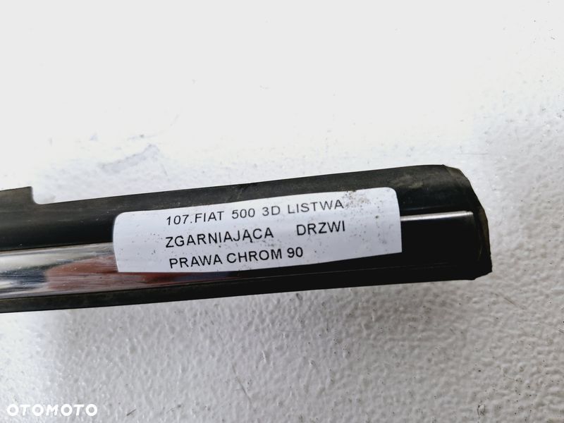 fiat 500 07- listwa zgarniająca drzwi prawa chrom - 2