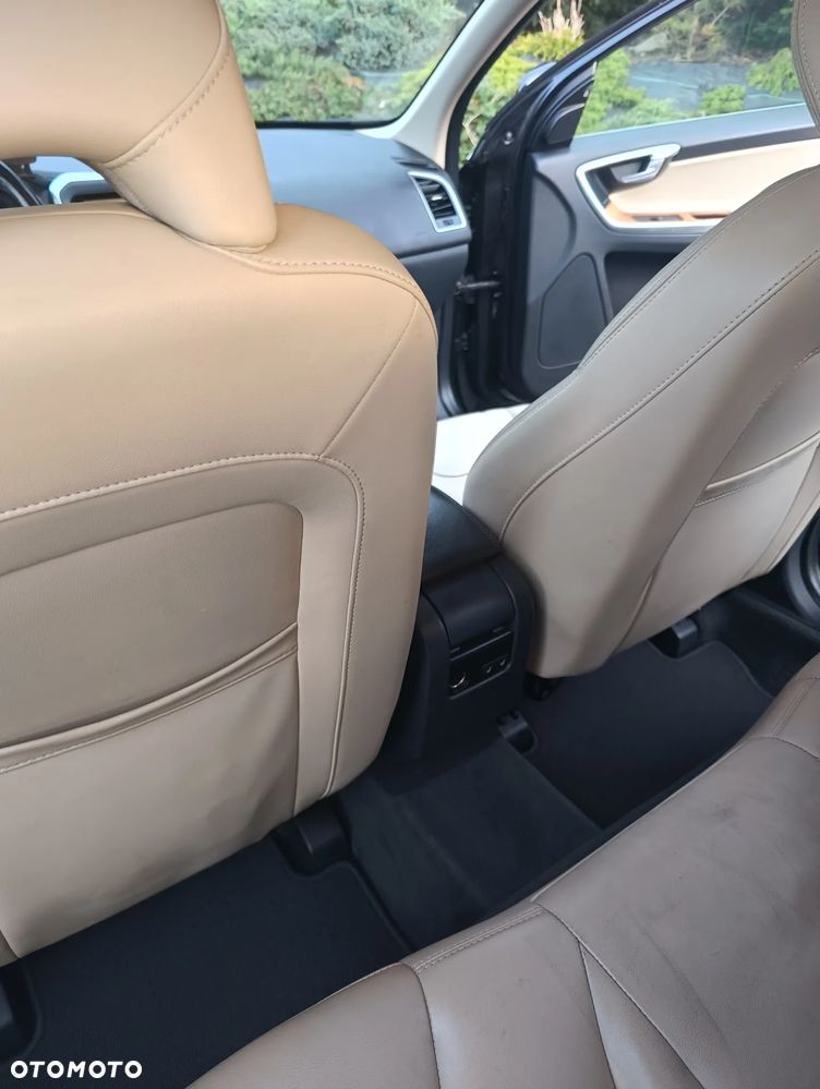 Volvo XC 60 - 29