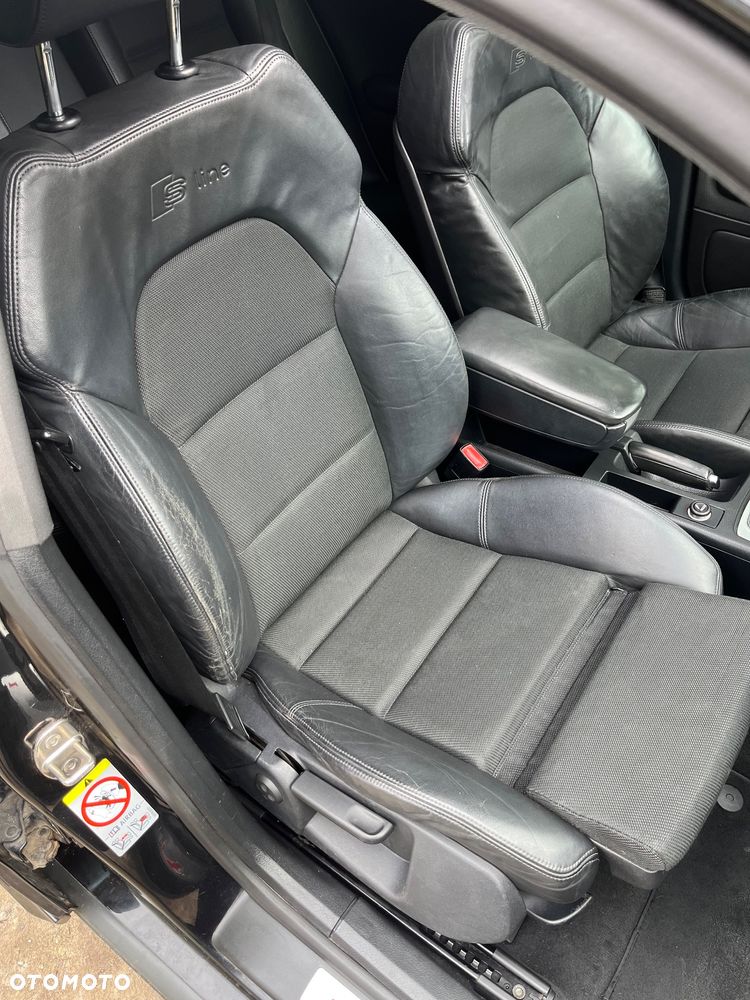 Audi A4 Avant 2.0 TDI DPF Quattro - 23