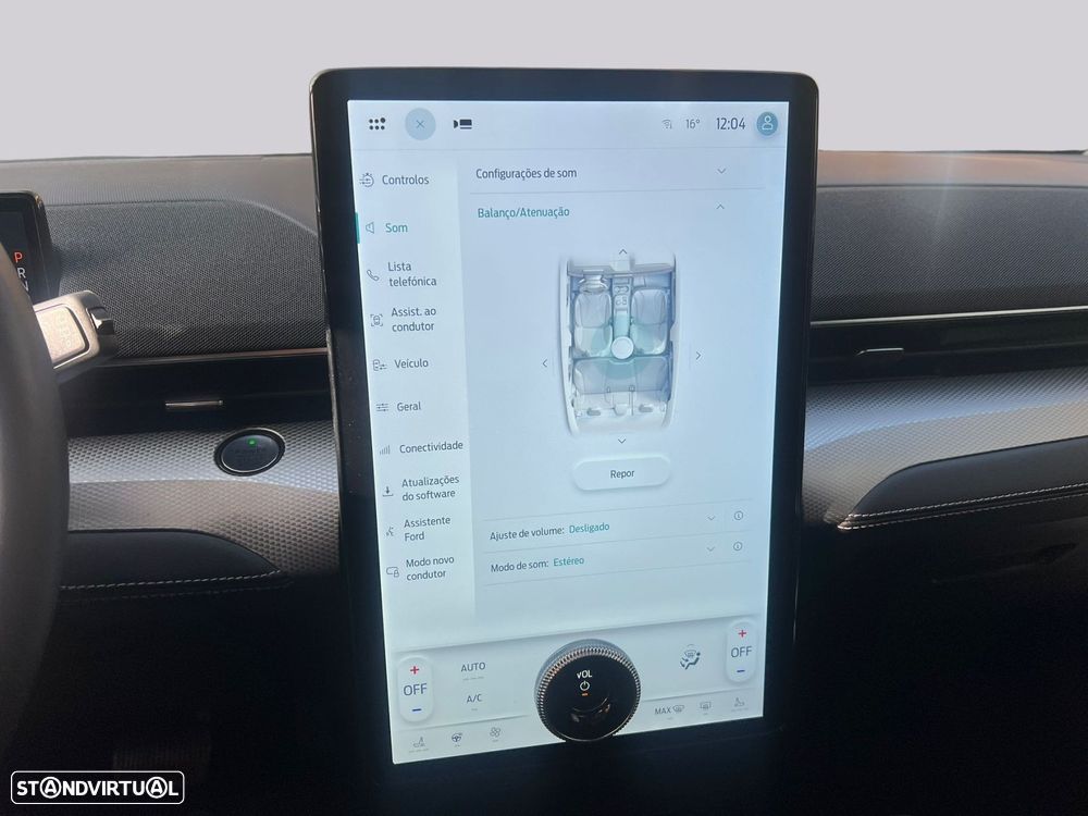 Ford Mustang Mach-E 75.7 kWh Premium AWD - 25