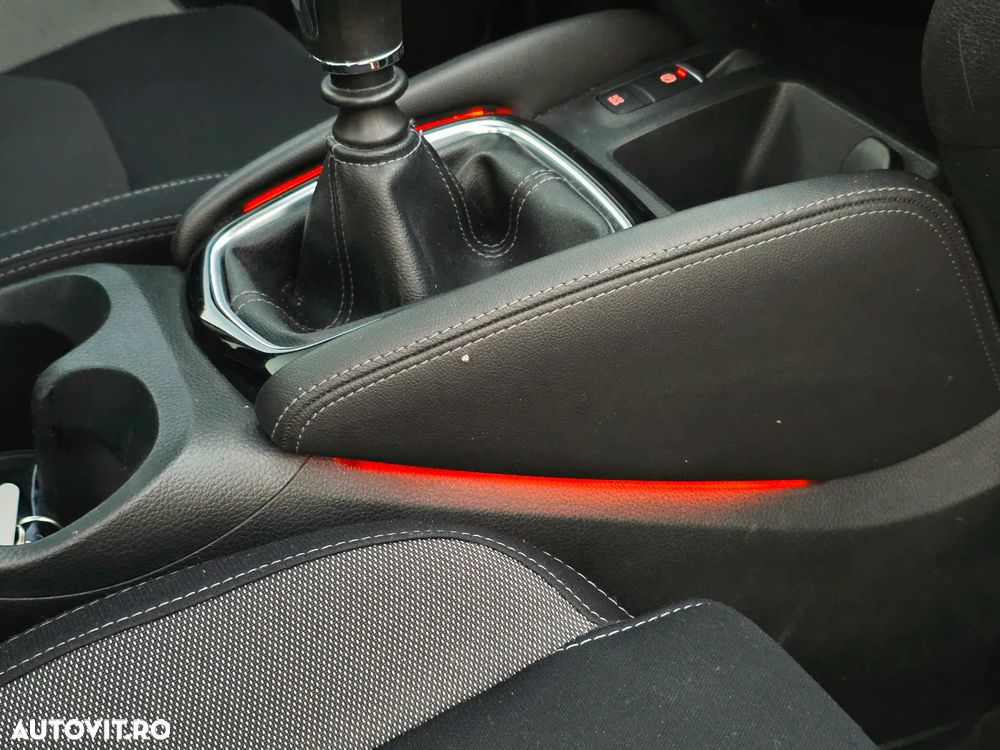 Nissan Qashqai 1.5 DCI N-Connecta - 15