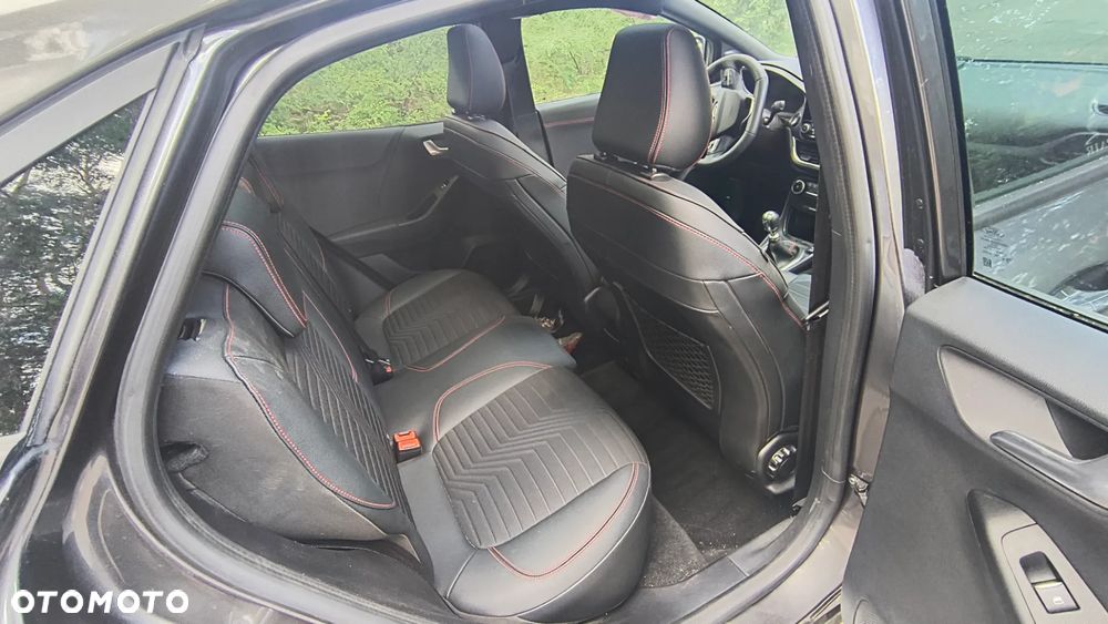Ford Puma 1.0 EcoBoost mHEV ST-Line X - 4