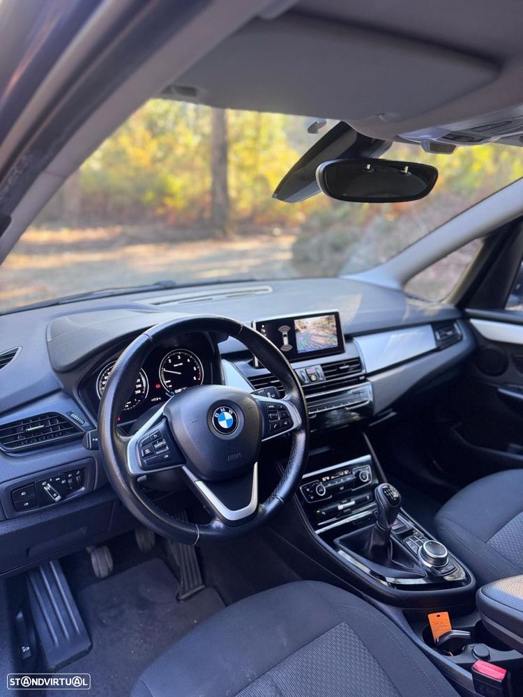 BMW 216 Gran Tourer d - 24