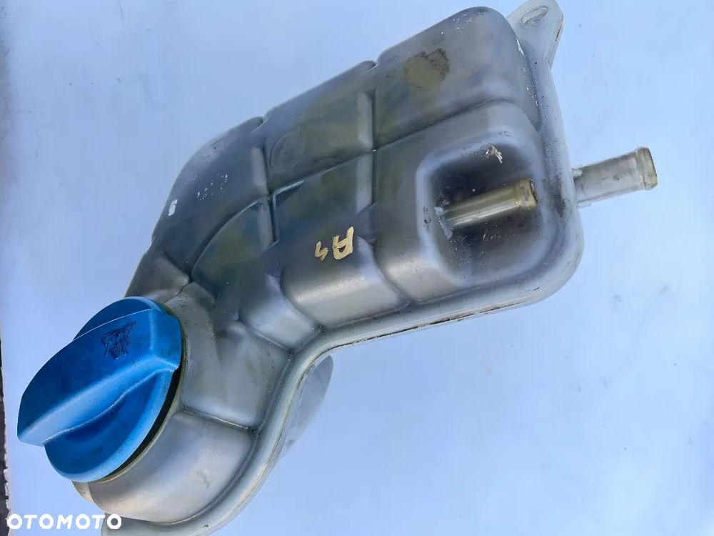 ZBIORNICZEK WYRÓWNAWCZY AUDI A4 B6 8E0121403 - 1