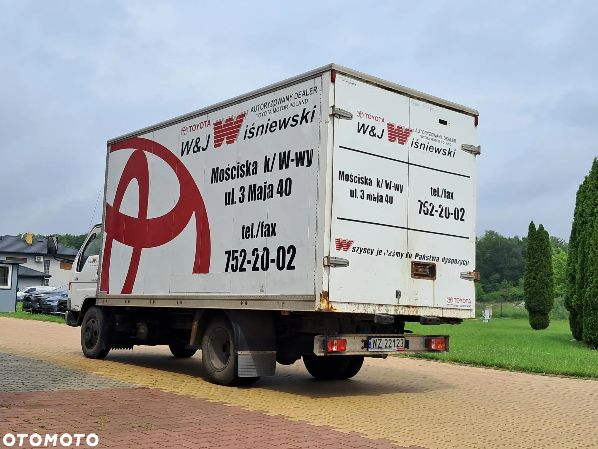Toyota DYNA - 7