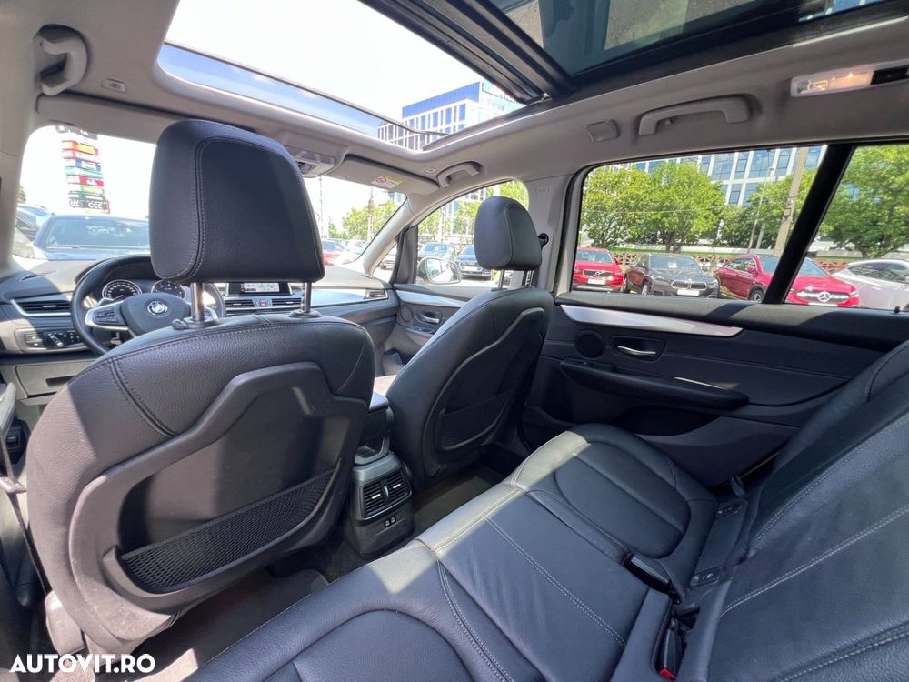 BMW Seria 2 218d AT - 13