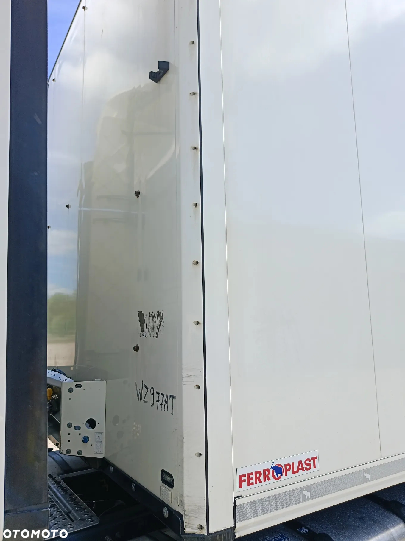 Schmitz Cargobull - 3