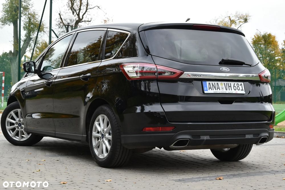 Ford S-Max 2.0 TDCi Titanium PowerShift - 24