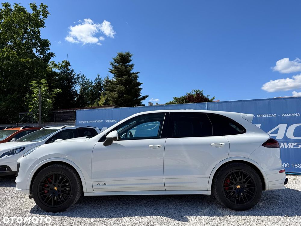 Porsche Cayenne - 9