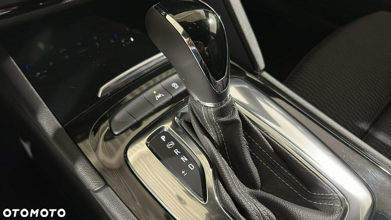 Opel Insignia - 18