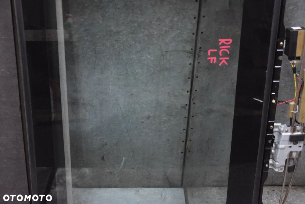 FORD MAVERICK II SZYBERDACH - 4