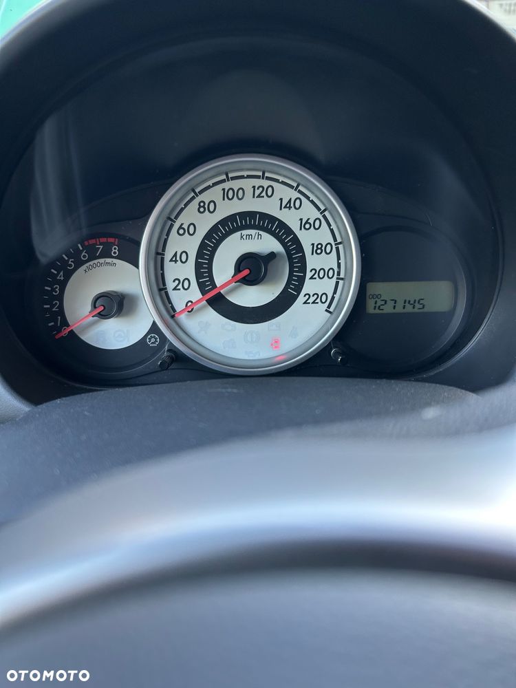 Mazda 2 - 19