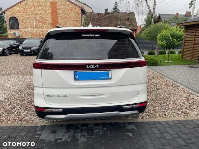 Kia Carnival - 5