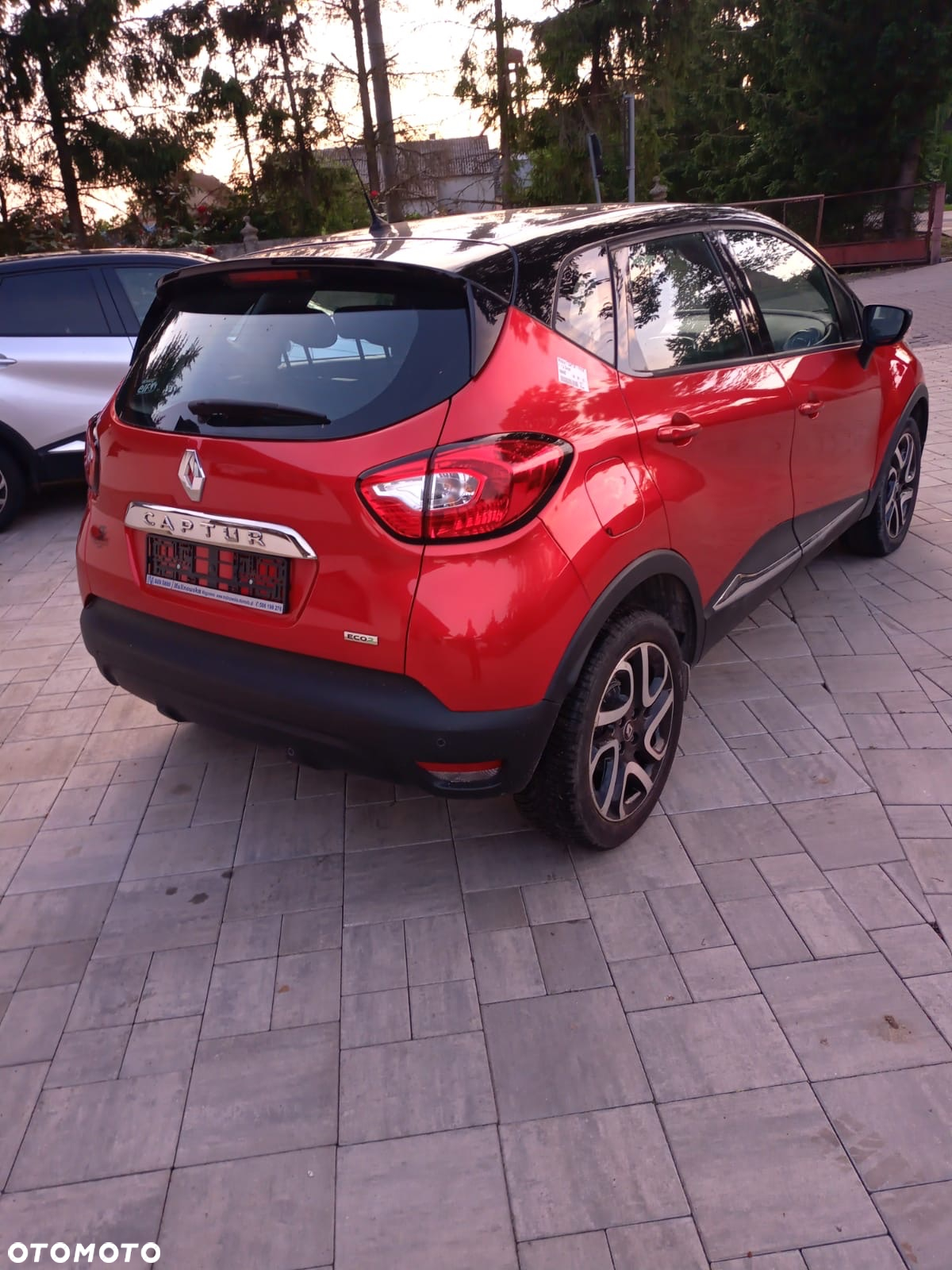 Renault Captur 1.5 dCi Energy Intens - 6