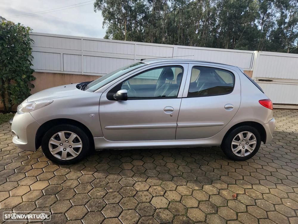 Peugeot 206+ 1.1 Trendy - 1