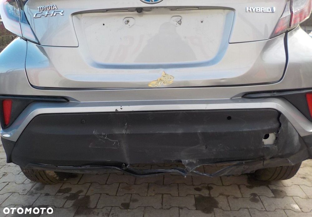 Toyota C-HR - 16
