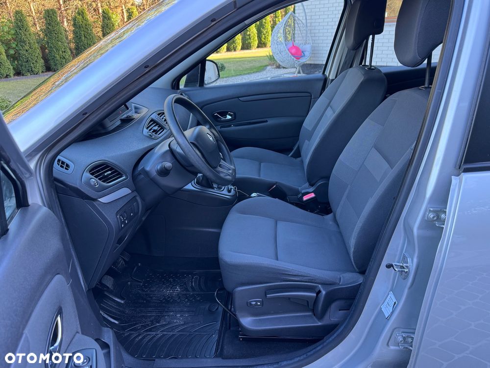 Renault Scenic 1.6 16V Authentique - 28
