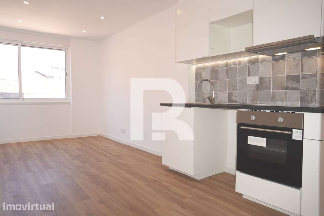Apartamento T3 totalmente remodelado em Agualva-Cacem - Grande imagem: 3/24