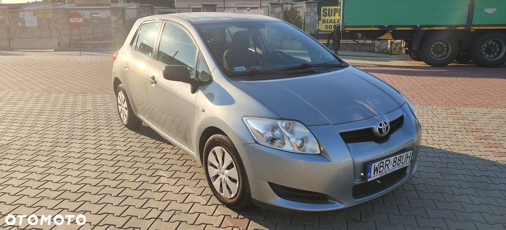 Toyota Auris 1.33 VVT-i Terra - 12
