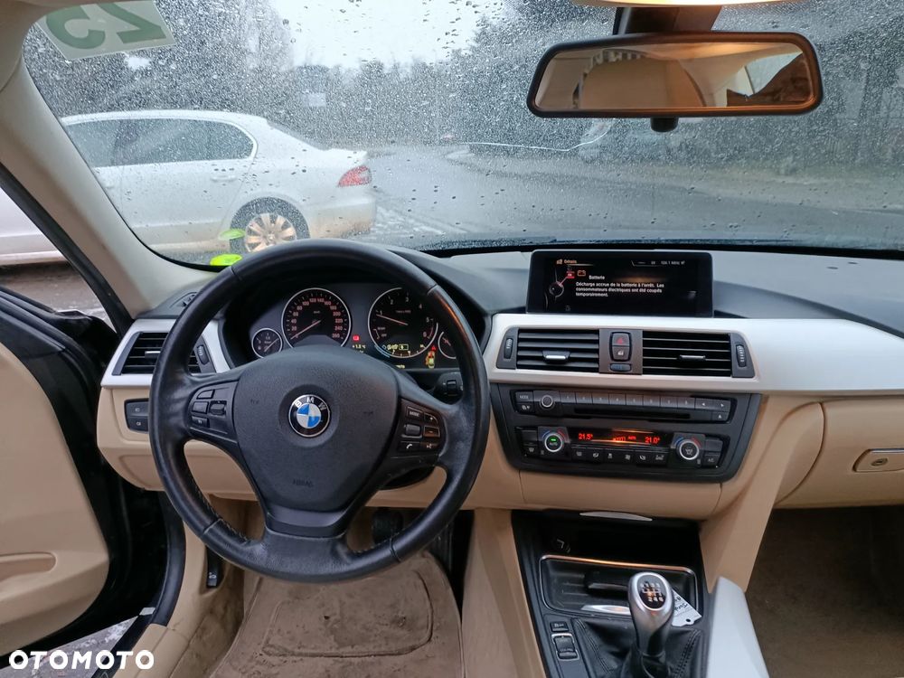 BMW Seria 3 320d Blue Performance Sport Line - 14