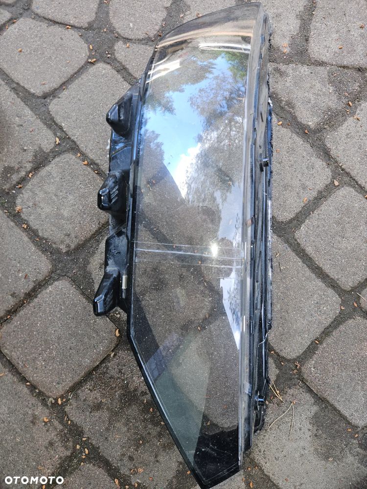Volkswagen Passat 2.0 TDI SCR DSG 4Motion Elegance - 18