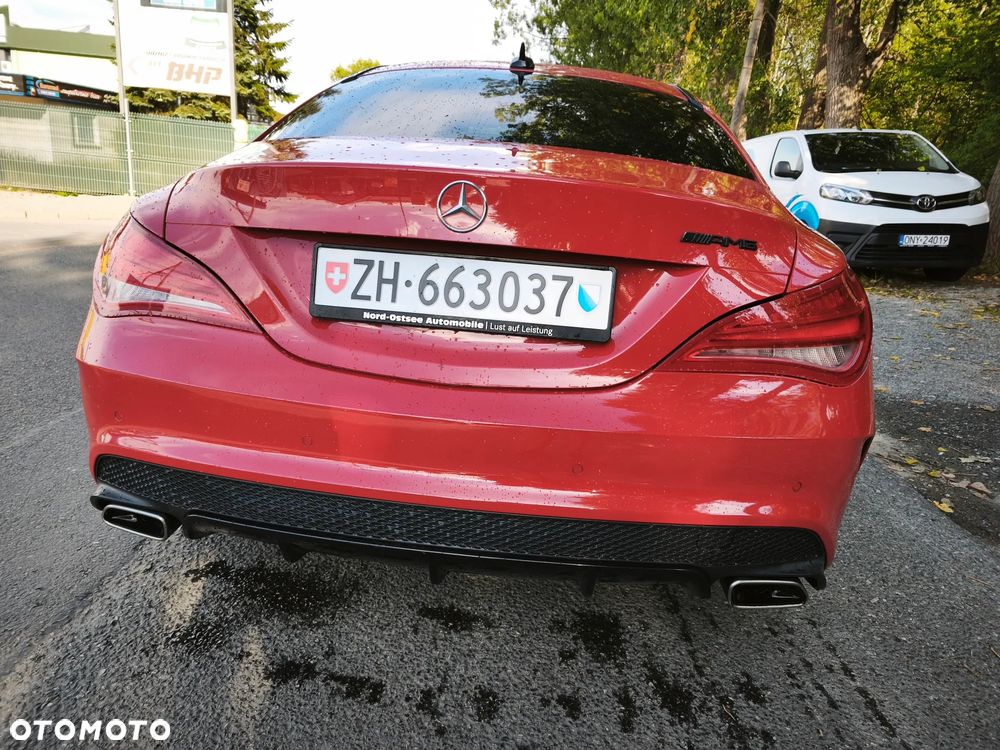 Mercedes-Benz CLA 200 7G-DCT AMG Line - 4
