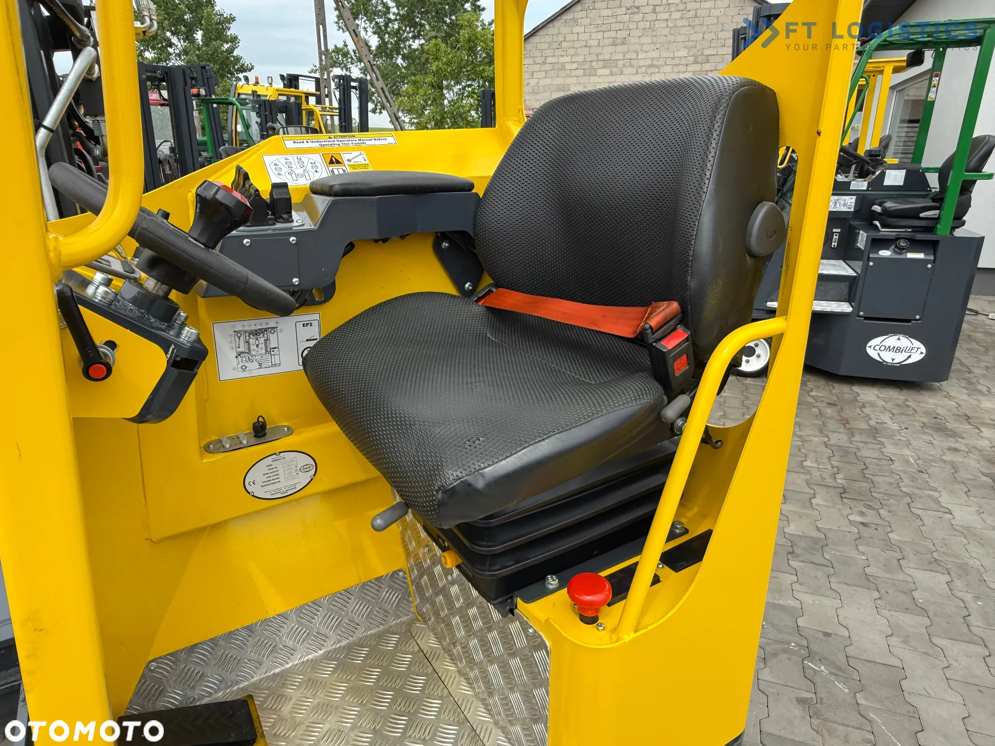 Combilift MR / ELEKTRYCZNY / TRIPLEX - 6000MM / WOLNY SKOK / SZEROKI POZYCJONER / PRZESUW WIDEŁ / JEDYNIE 1400MTH / JAK NOWY - 7