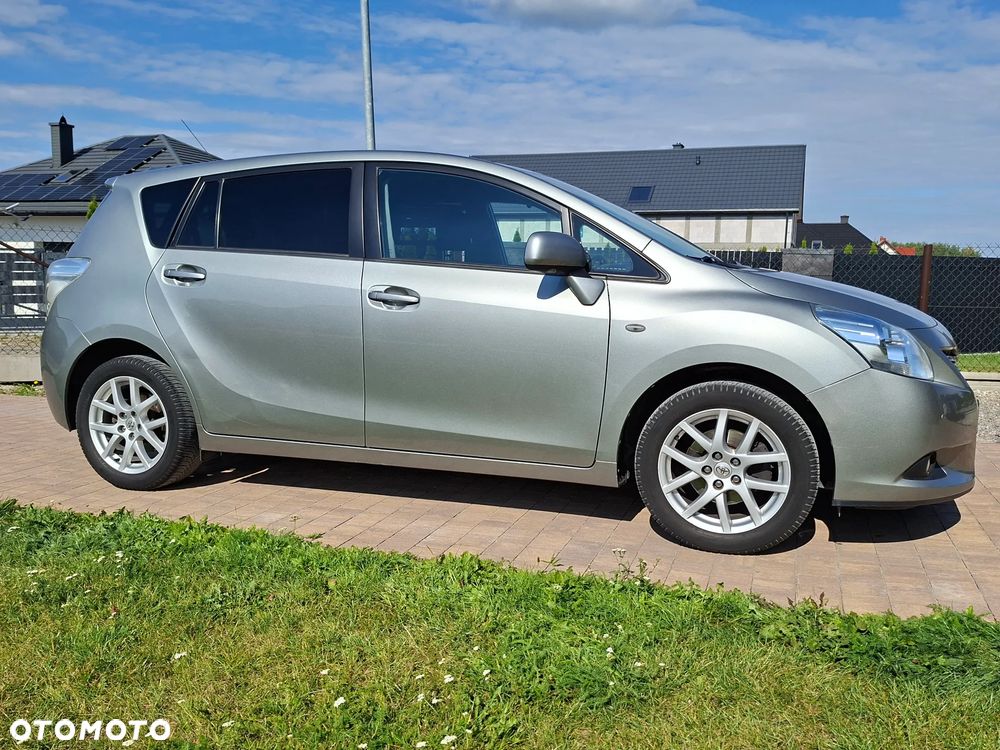 Toyota Verso 1.6 Sol EU5 - 4