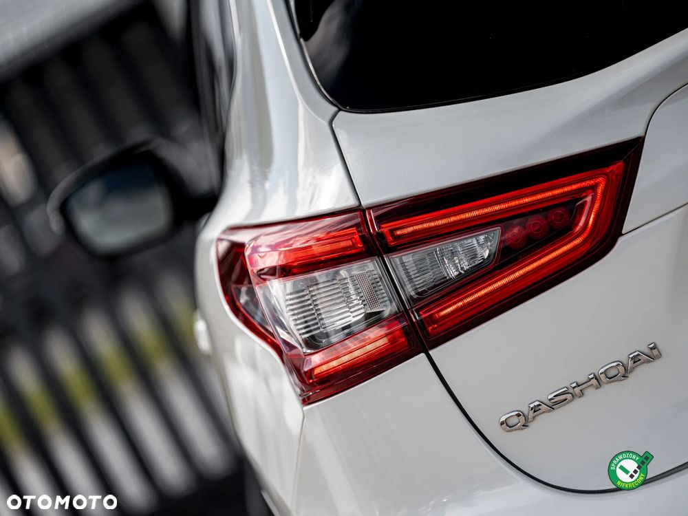 Nissan Qashqai 1.5 dCi N-Connecta - 11