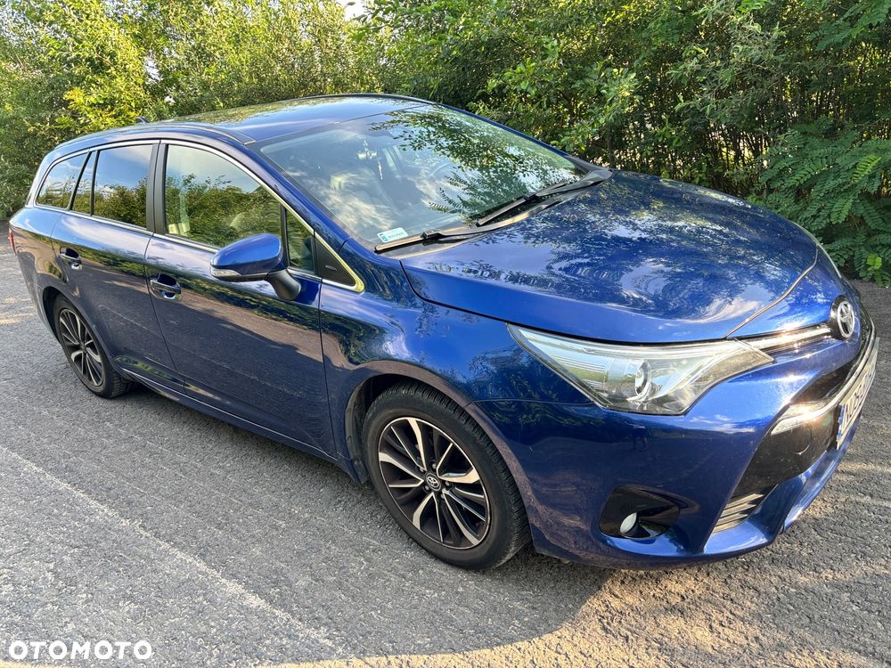 Toyota Avensis 1.8 Selection MS - 3