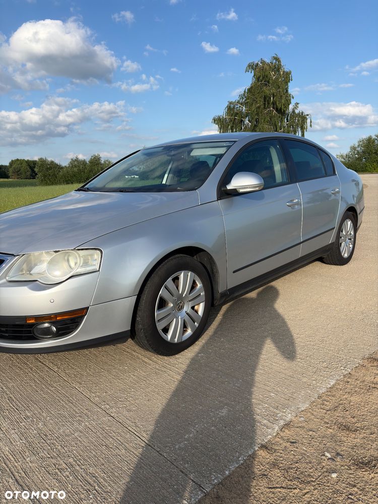 Volkswagen Passat 1.6 Comfortline - 8