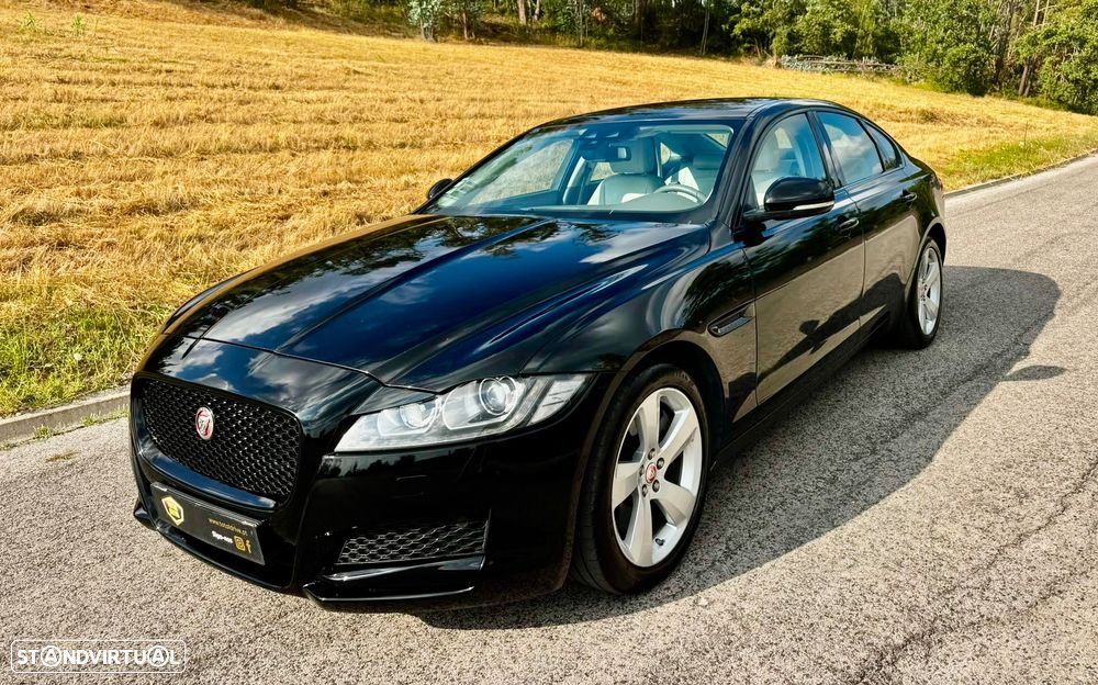 Jaguar XF 3.0 TDV6 Prestige Aut. - 2