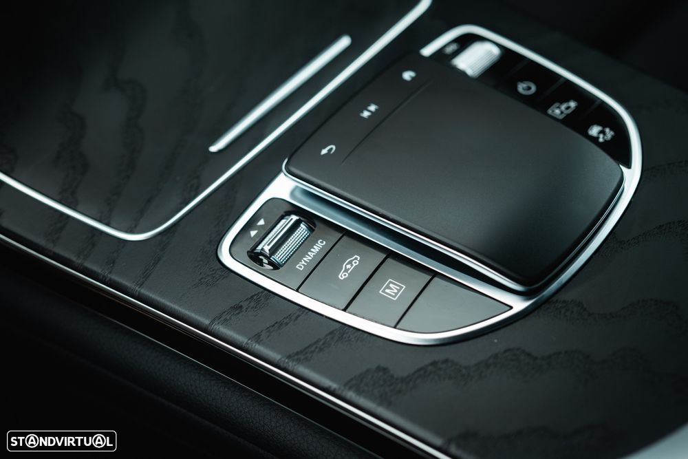 Mercedes-Benz GLC 300 de Coupe 4Matic 9G-TRONIC AMG Line Plus - 23