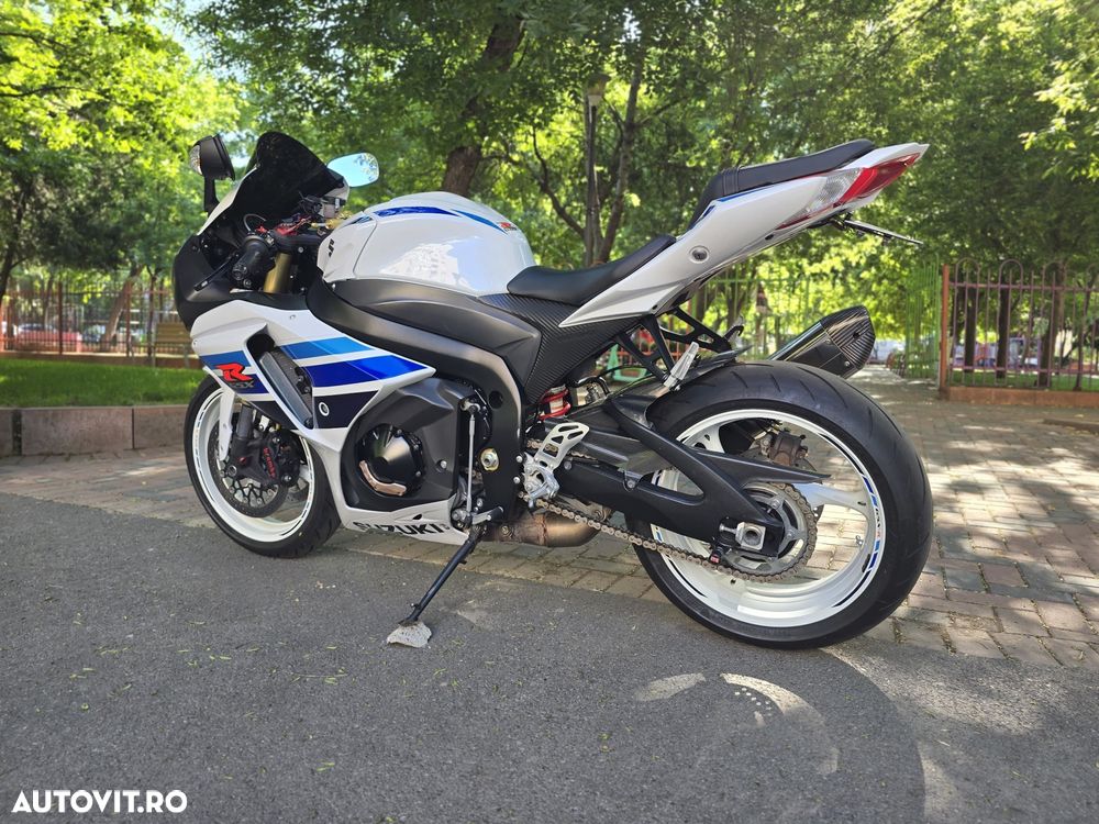 Suzuki GSX-R 1000 Commemorative Edition - 6