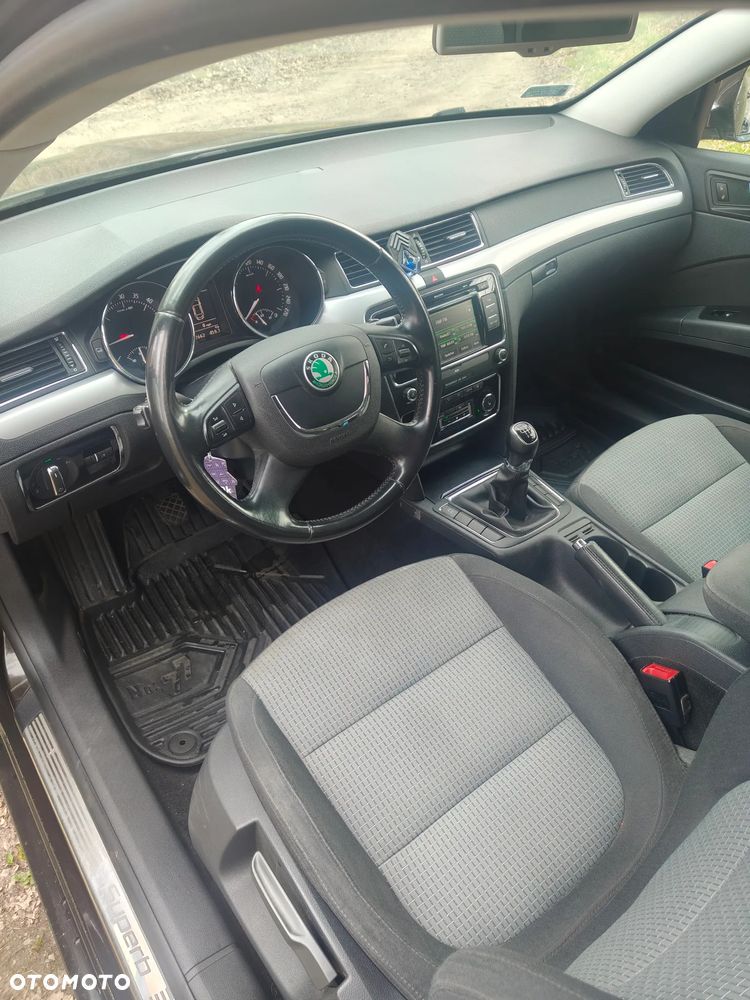 Skoda Superb - 23