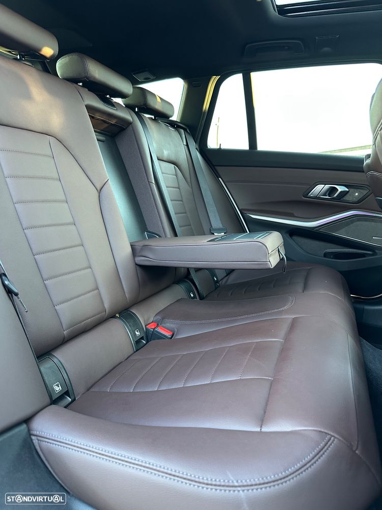 BMW 330 e Aut. Sport Line - 33