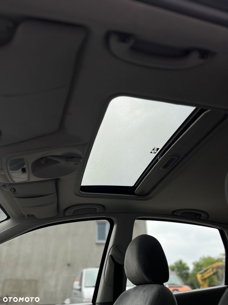 Ford Focus - 28