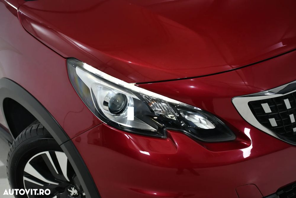 Peugeot 2008 1.2 L PureTech Turbo S&S Allure - 30