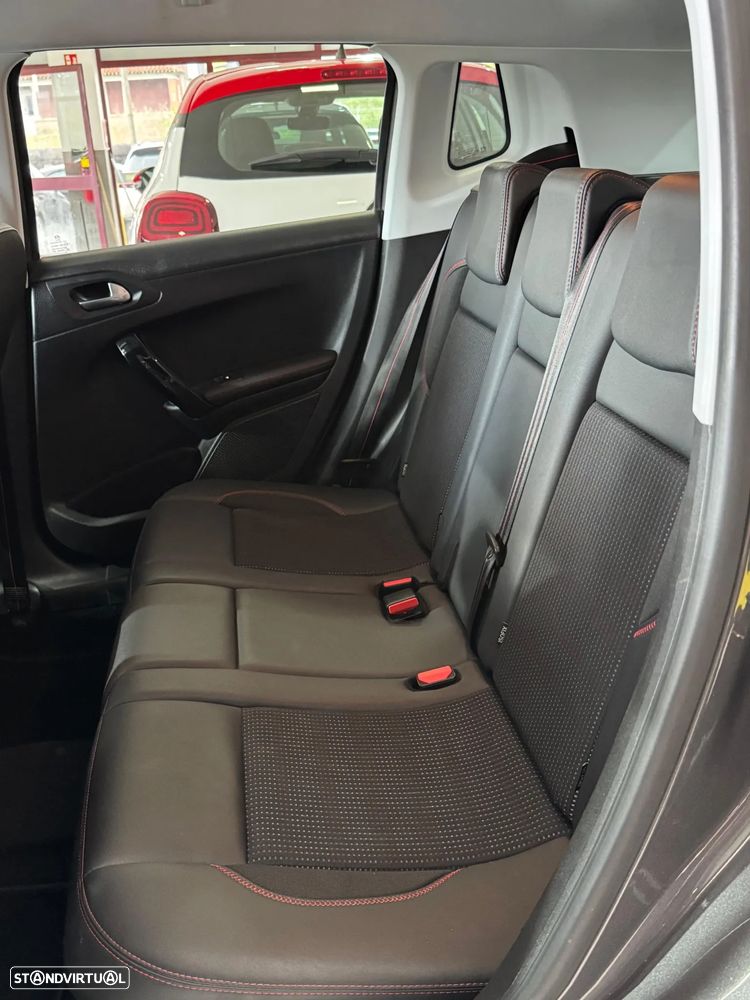 Peugeot 2008 1.2 PureTech GT Line EAT6 - 13