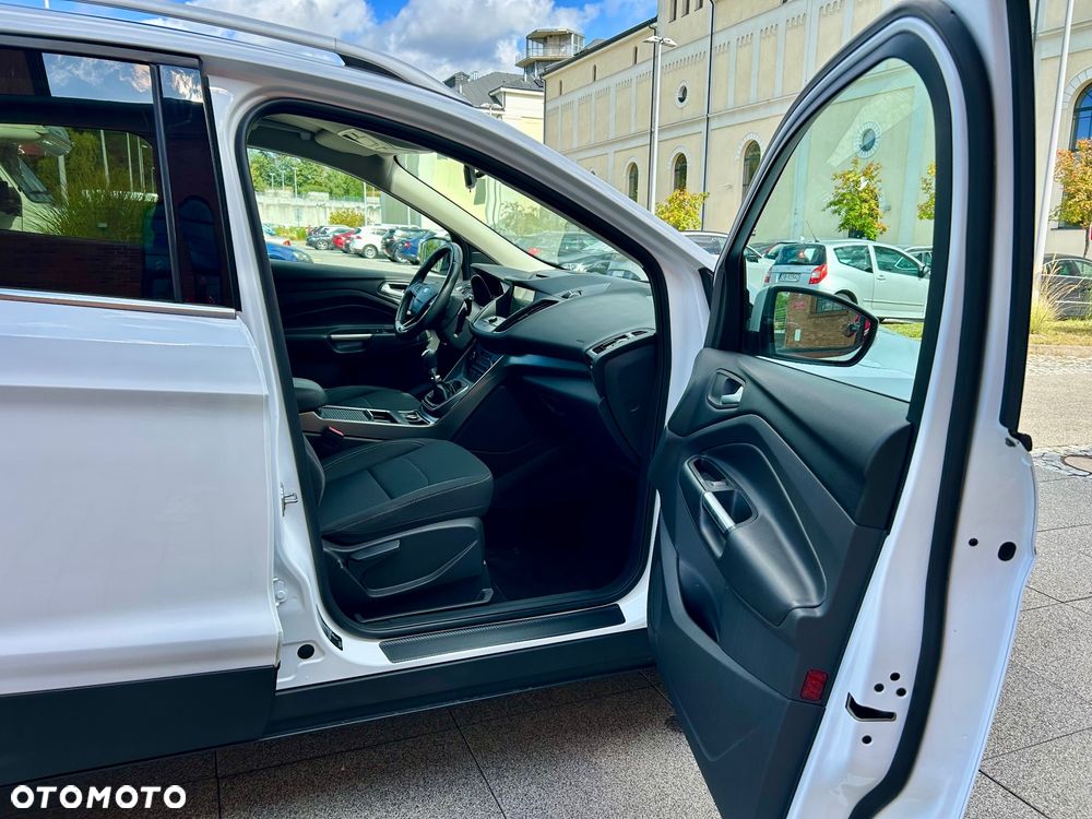 Ford Kuga - 15