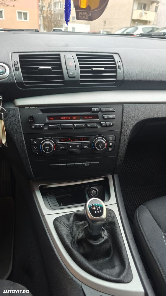 BMW Seria 1 116d - 5