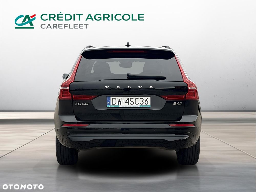 Volvo XC 60 B4 D AWD Momentum Pro - 4