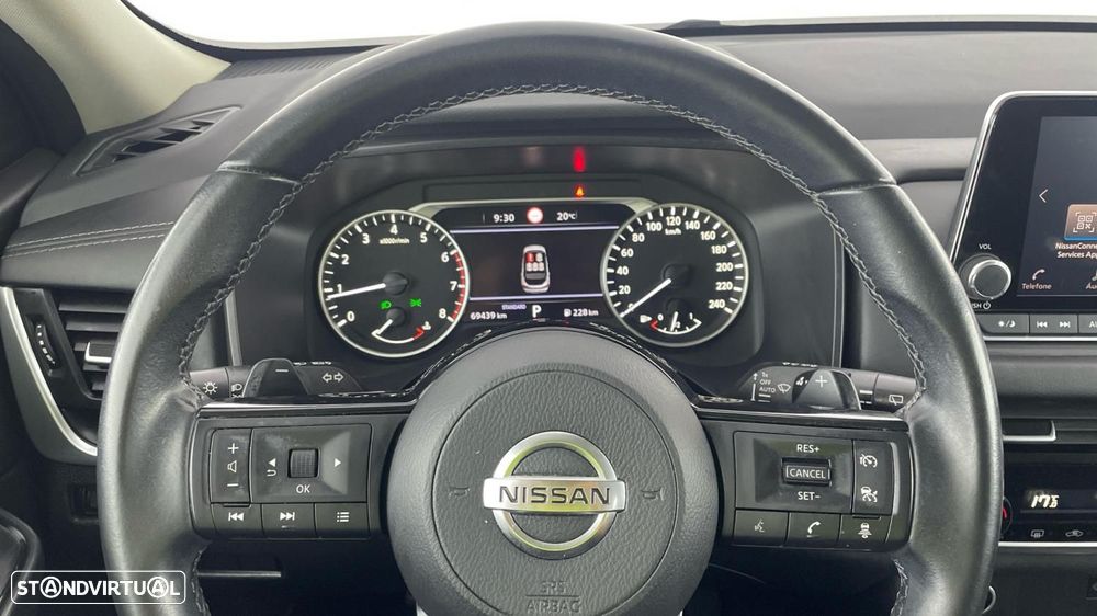 Nissan Qashqai 1.3 DIG-T N-Connecta Xtronic - 11