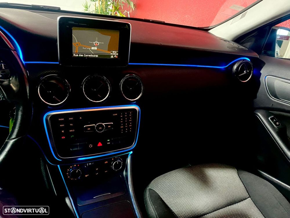 Mercedes-Benz A 180 - 31